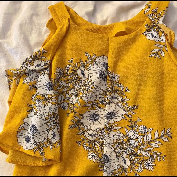 Cold Shoulder Flower Floral Dress Shirt - Picture 9 of 10